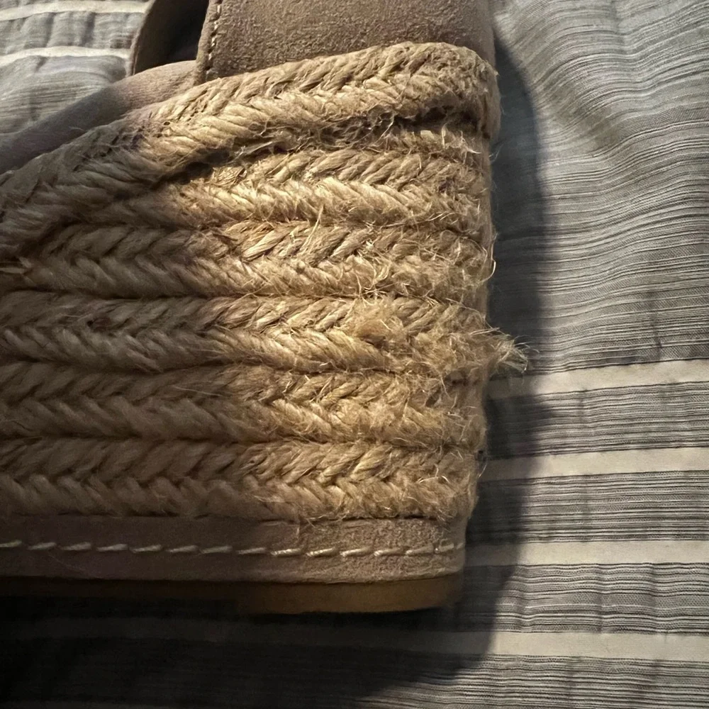 Universal Thread Wedge - Picture 2 of 4